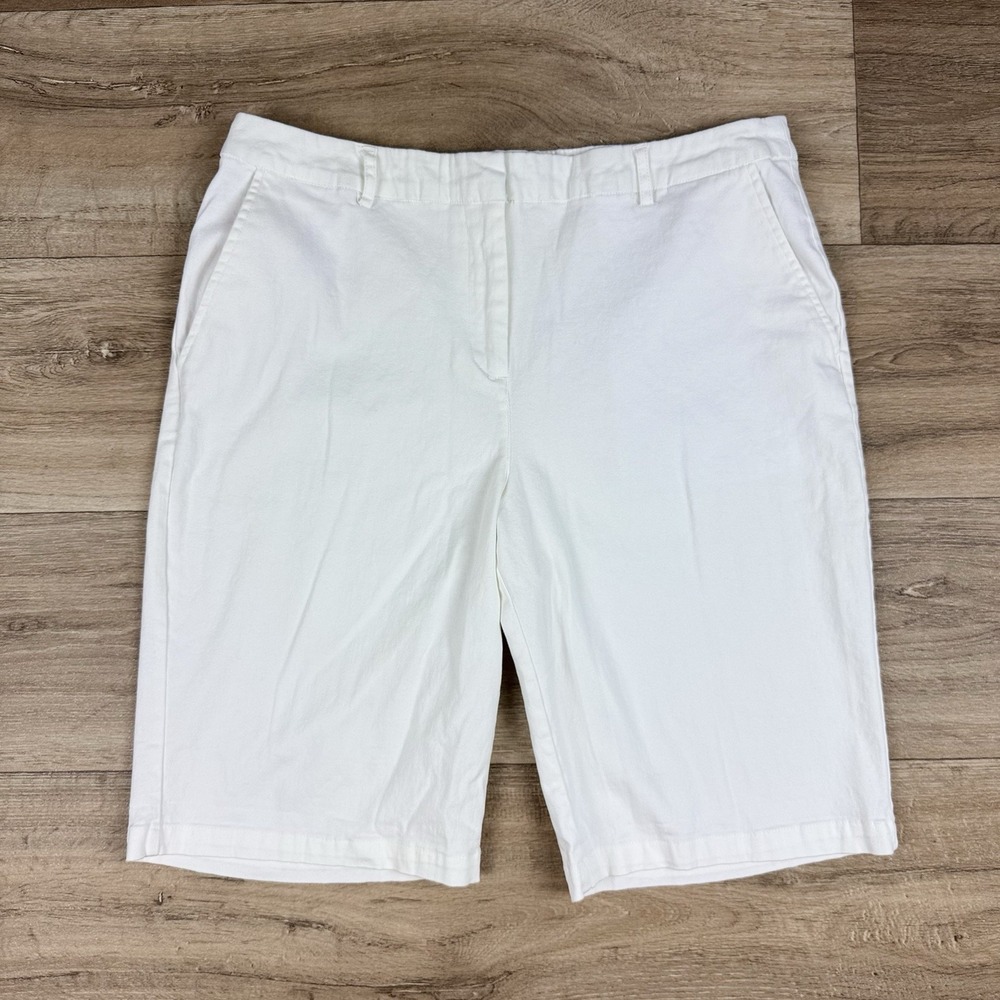 Chadwicks Of Boston Womans Size 16 White Cotton Blend‎ Bermuda Shorts Chino